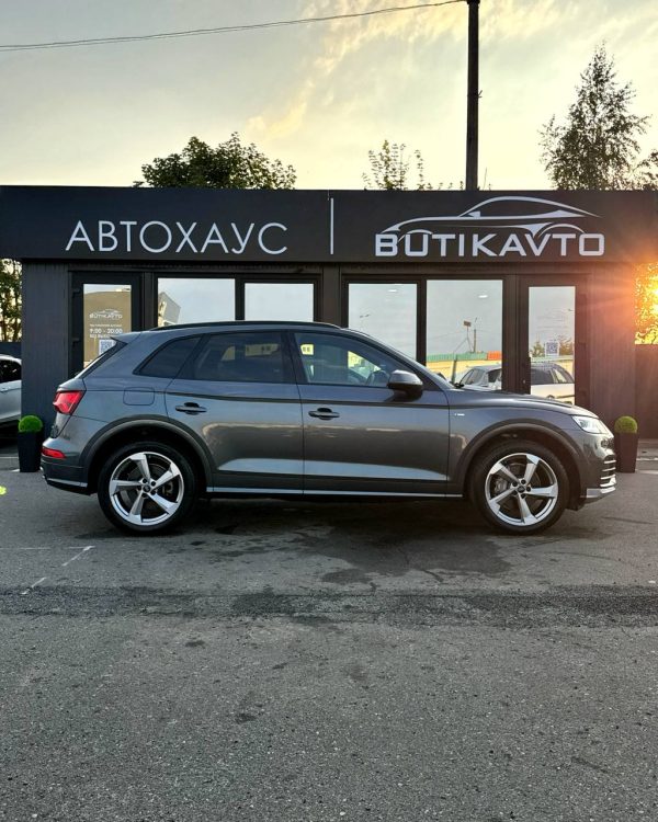 Audi Q5 FY - Image 8
