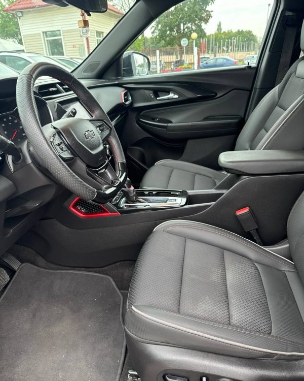 Chevrolet TrailBlazer III - Image 10