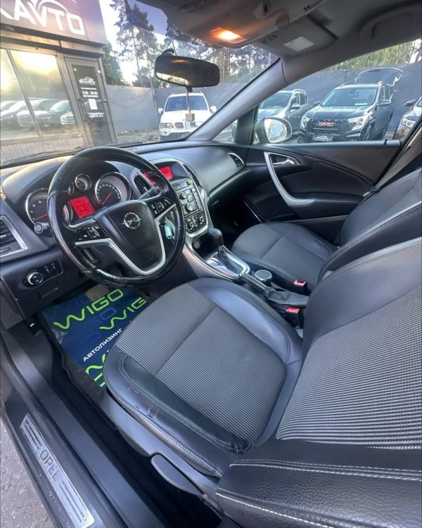 Opel Astra J - Image 8