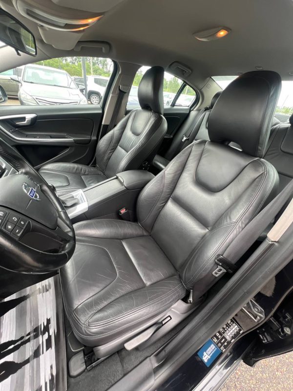 Volvo S60 II - Image 10