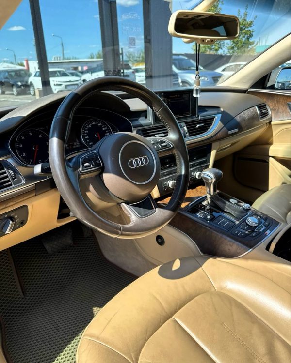 Audi A7 4G - Image 11