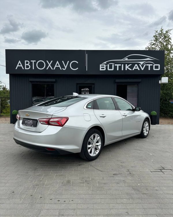 Chevrolet Malibu IX · Рестайлинг - Image 6