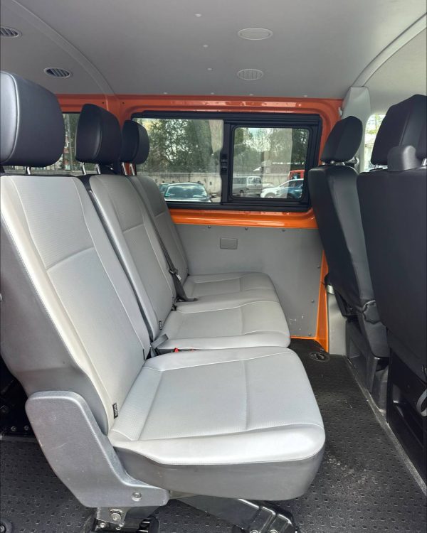 VOLKSWAGEN TRANSPORTER - Image 10