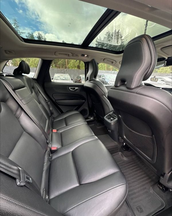 Volvo XC60 II - Image 12