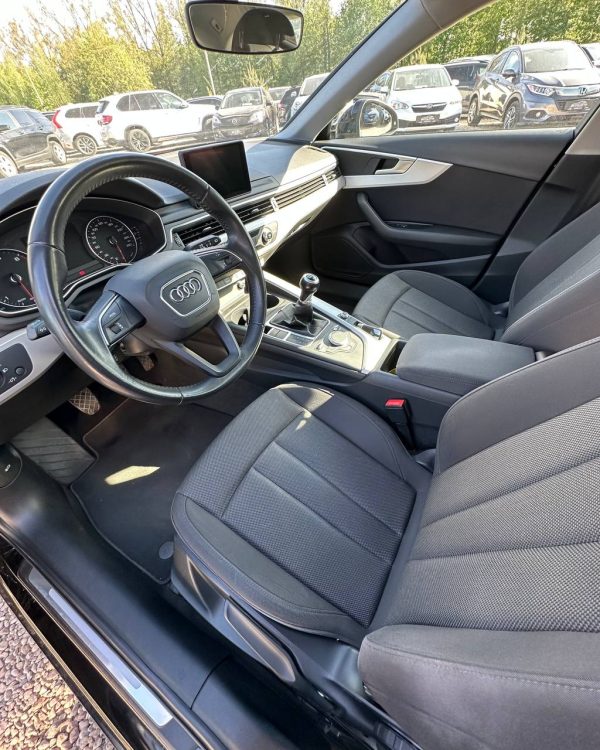 AUDI A4 - Image 7