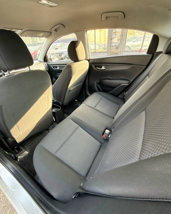 Kia Rio - Image 9