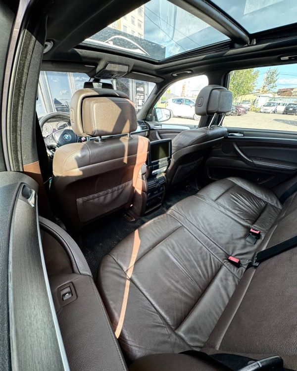 BMW X5 E70 - Image 11