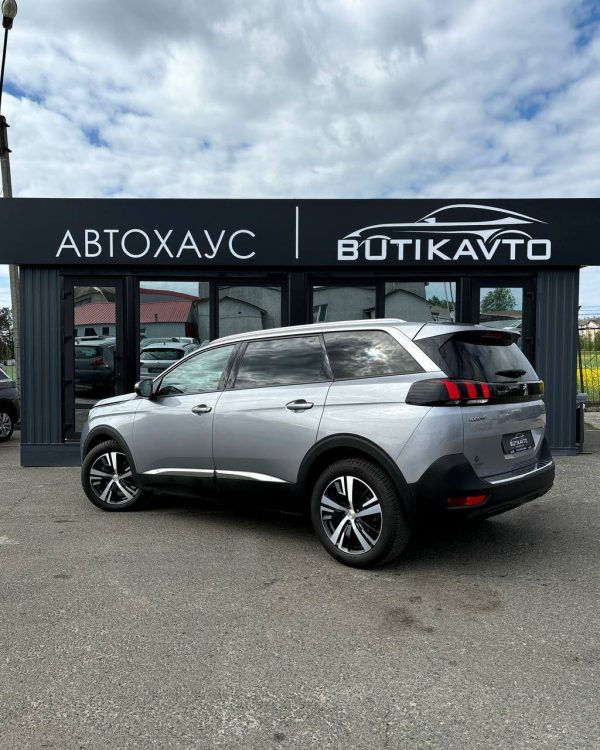 PEUGEOT 5008 - Image 4