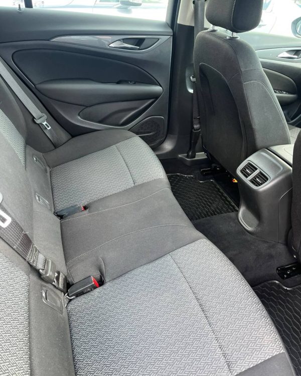 Opel Insignia II - Image 13