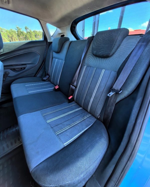 Ford Fiesta VI - Image 11