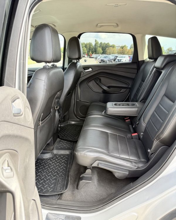 Ford Escape III - Image 11