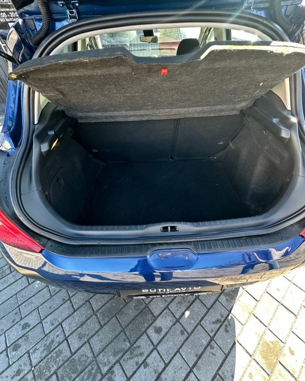 Peugeot 308 T7 - Image 10