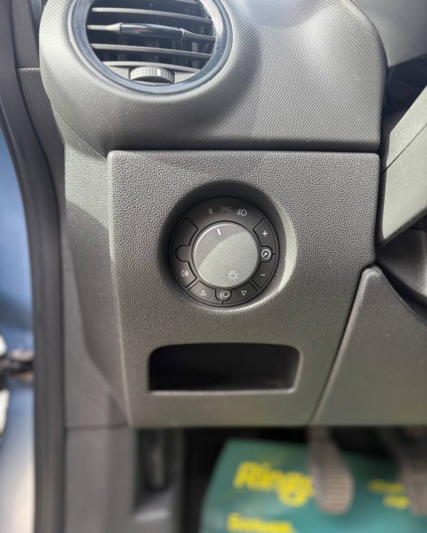 Opel Corsa D - Image 19