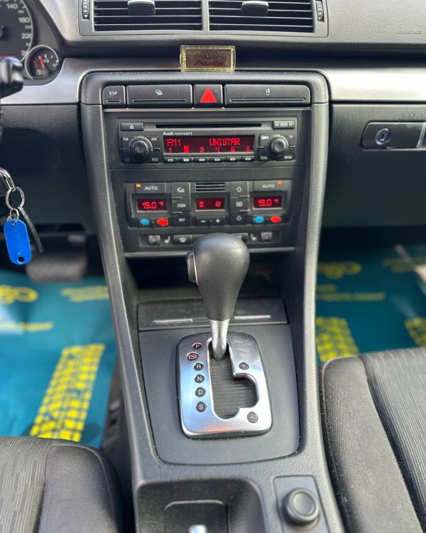 Audi A4 B7 - Image 10