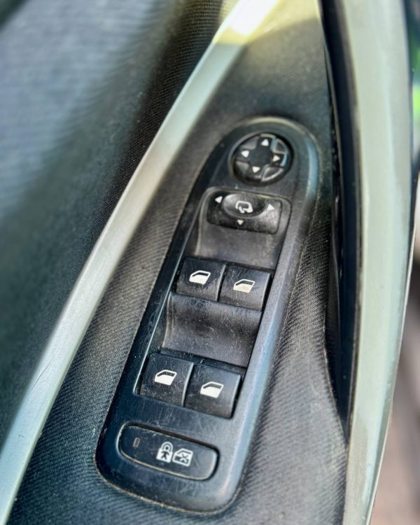 Citroen C5 II - Image 17