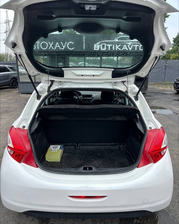 Peugeot 208 I - Image 10