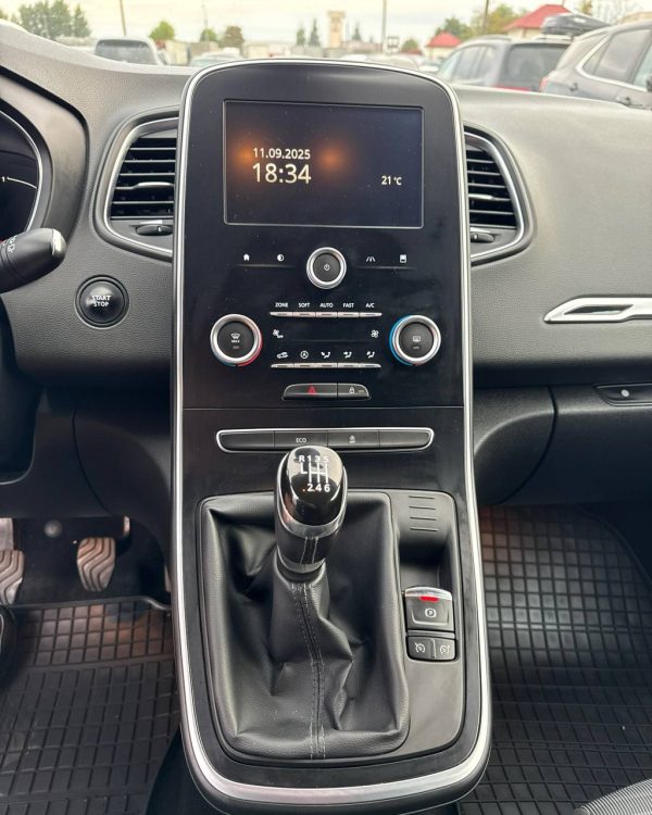 Renault Grand Scenic IV - Image 15