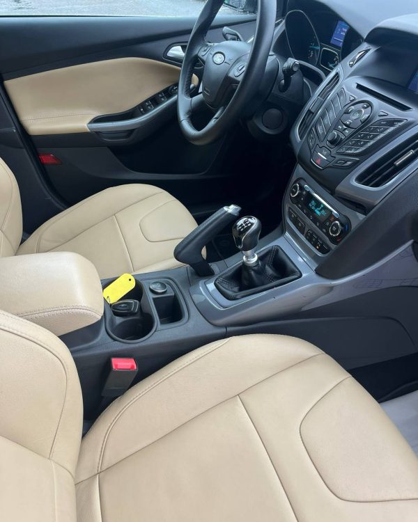 Ford Focus III - Image 14