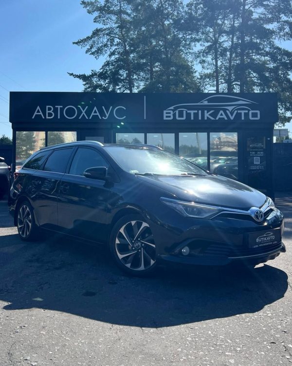 Toyota Auris II (E180) · Рестайлинг