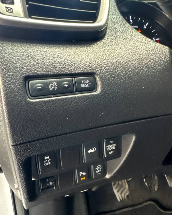 Nissan X-Trail III (T32) - Image 11
