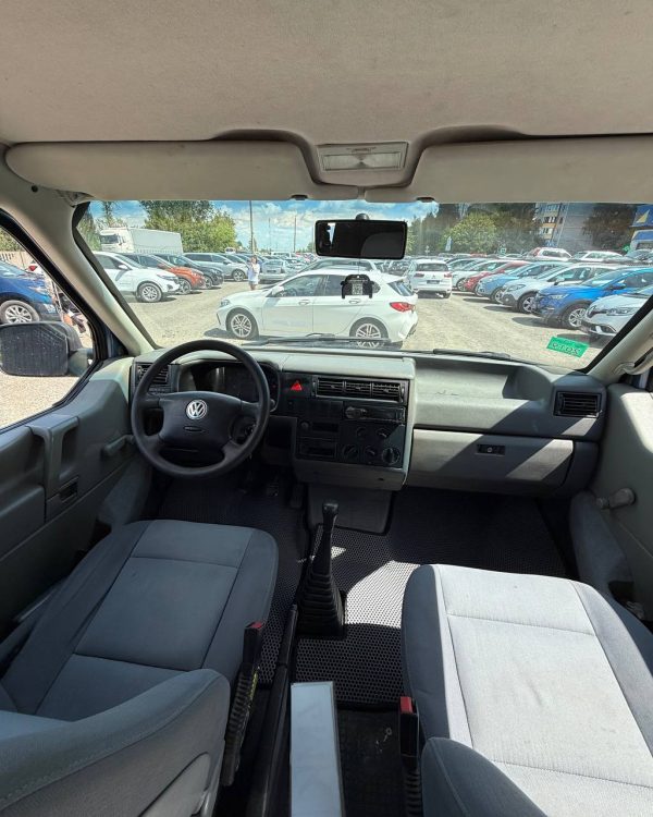 Volkswagen Transporter T4 - Image 9