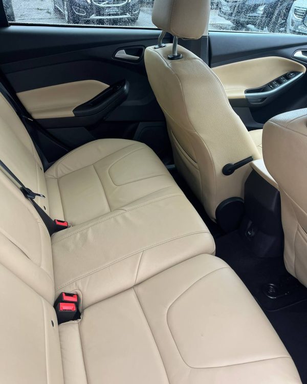 Ford Focus III - Image 13