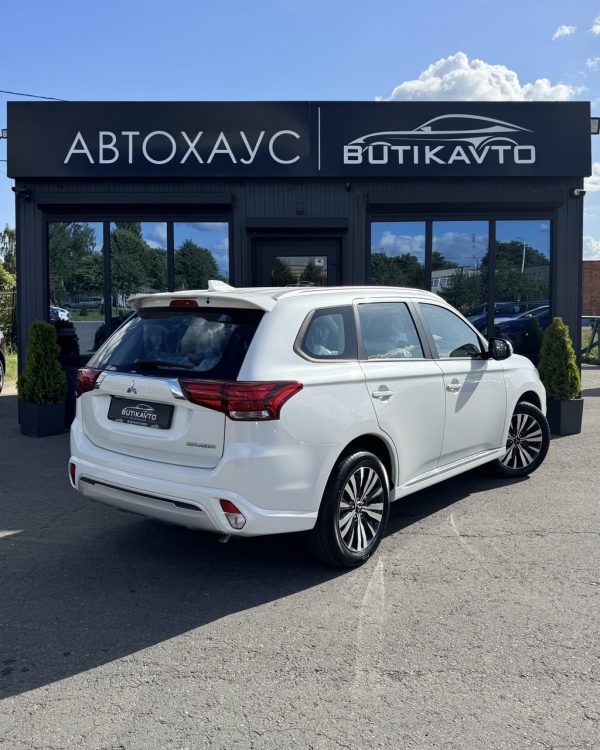 Mitsubishi Outlander III · 3-й рестайлинг - Image 7