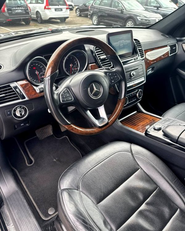 Mercedes-Benz GLS X166 - Image 9