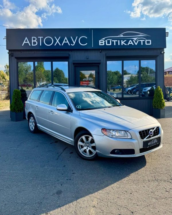 Volvo V70 III