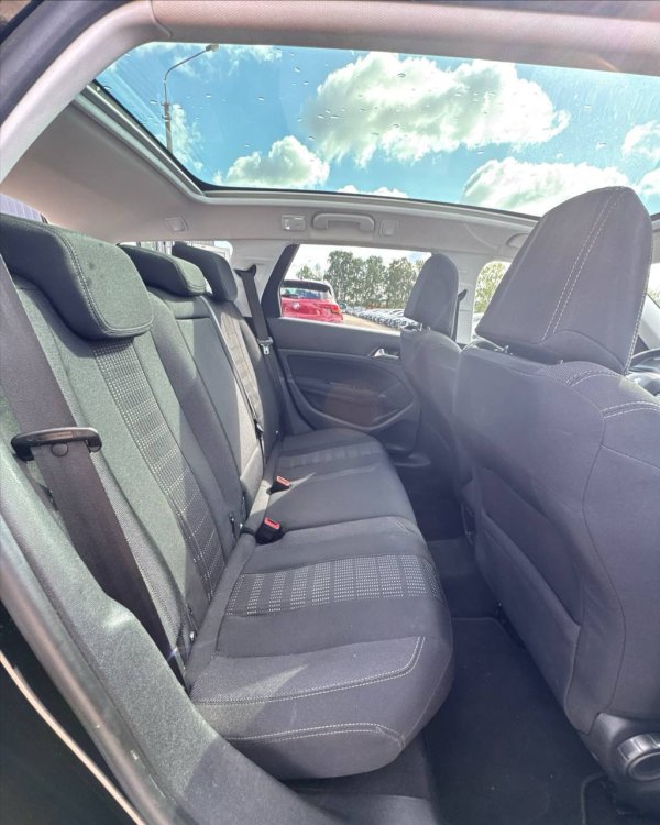 Peugeot 308 T9 - Image 11