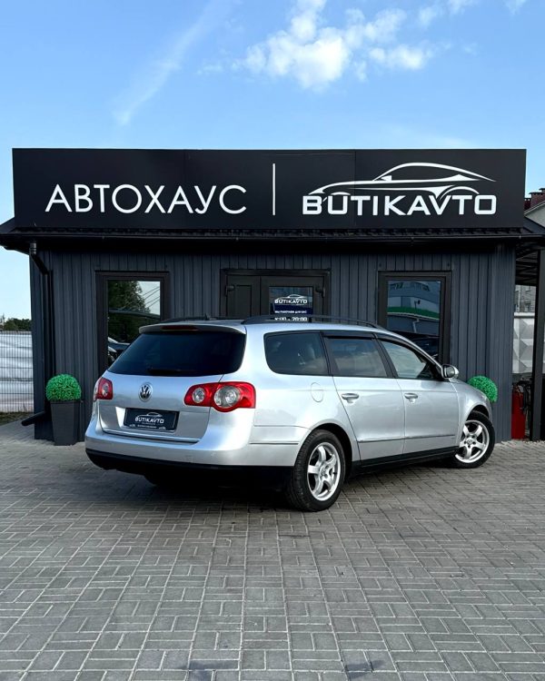 Volkswagen Passat B6 - Image 7
