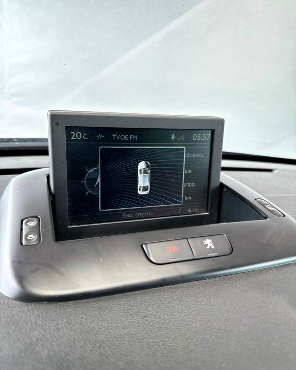 Peugeot 3008 I · Рестайлинг - Image 12