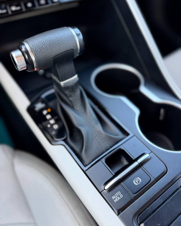 Kia K5 III - Image 18