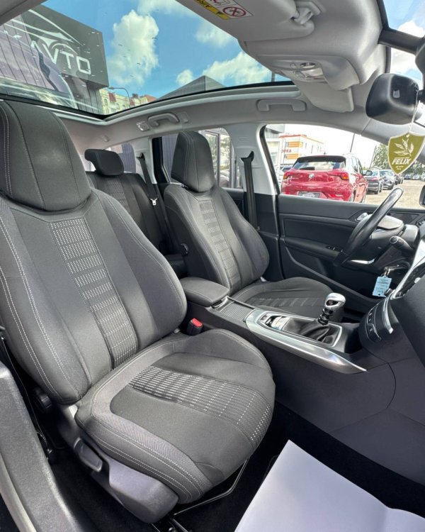 Peugeot 308 T9 - Image 12