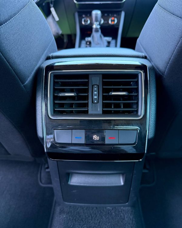 Skoda Superb III - Image 13