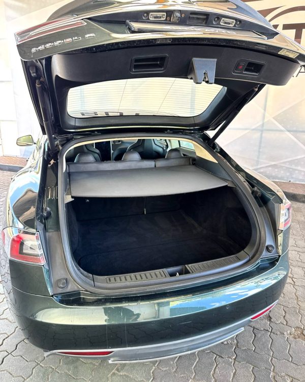 Tesla Model S I - Image 16