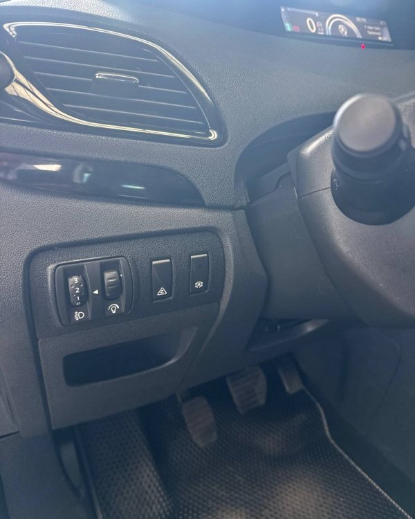 Renault Scenic III - Image 12