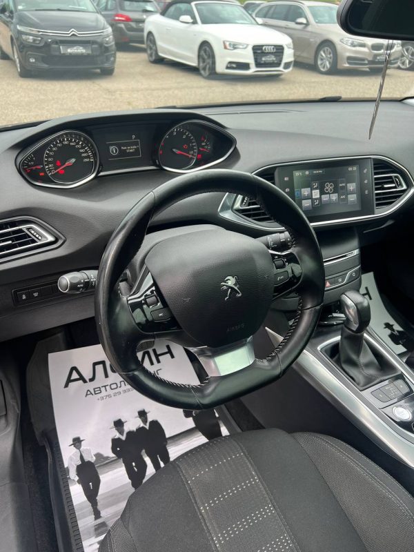 Peugeot 308 T9 - Image 11