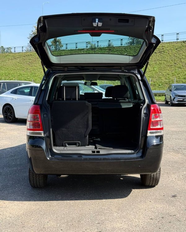 Opel Zafira B · Рестайлинг - Image 17