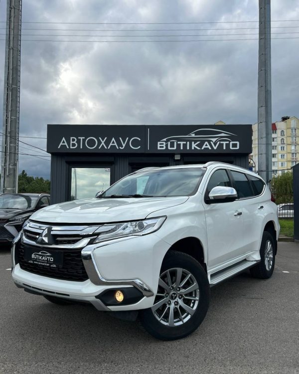 Mitsubishi Pajero Sport III - Image 3