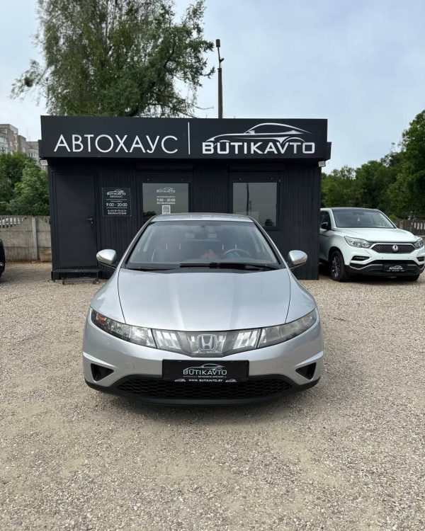 Honda Civic VIII - Image 2