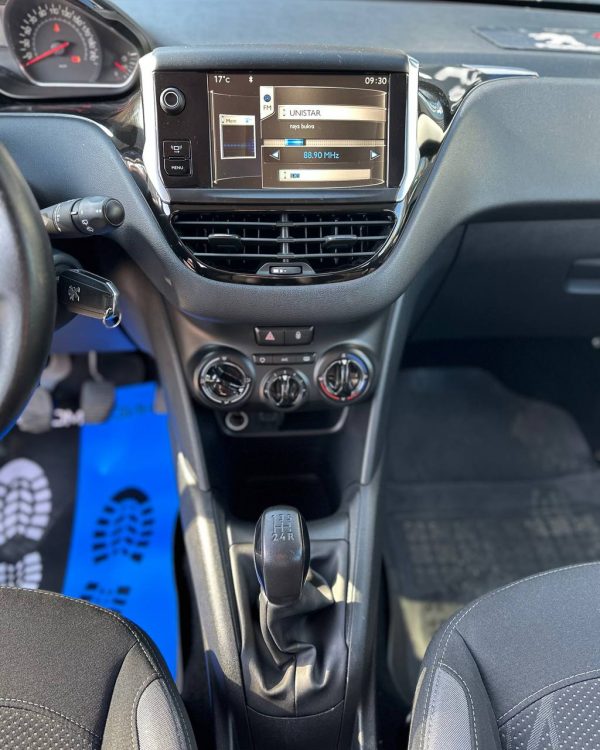 Peugeot 208 I - Image 10