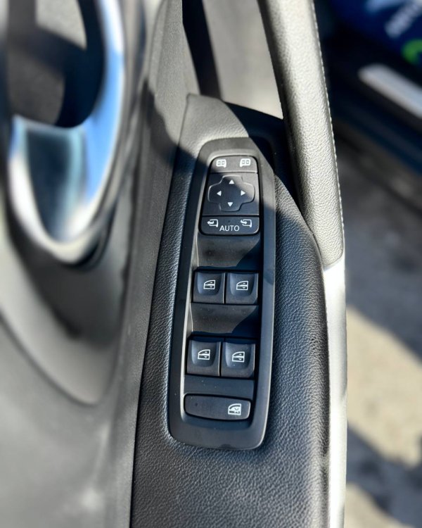 Renault Kadjar I · Рестайлинг - Image 17