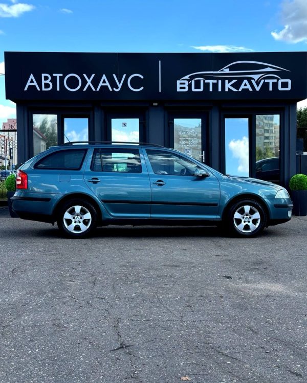 Skoda Octavia II - Image 8