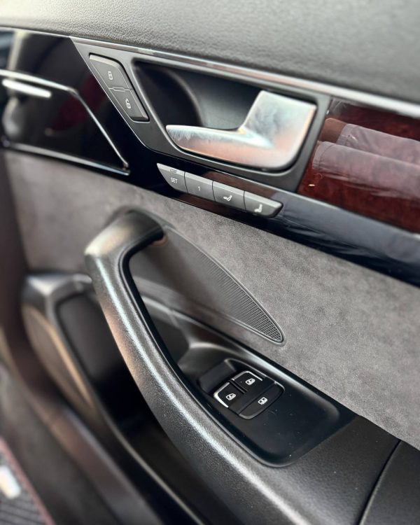Audi A8 D4 - Image 18
