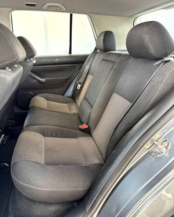 Volkswagen Golf IV - Image 13