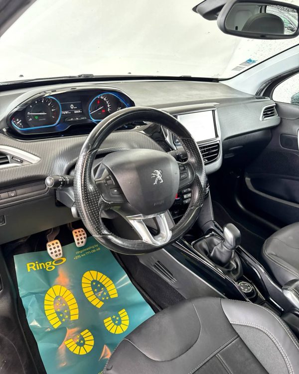 Peugeot 2008 I · Рестайлинг - Image 11