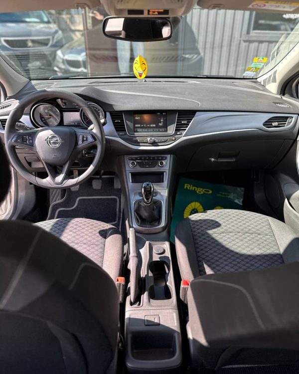 Opel Astra - Image 9