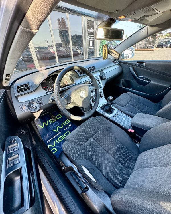 Volkswagen Passat B6 - Image 10