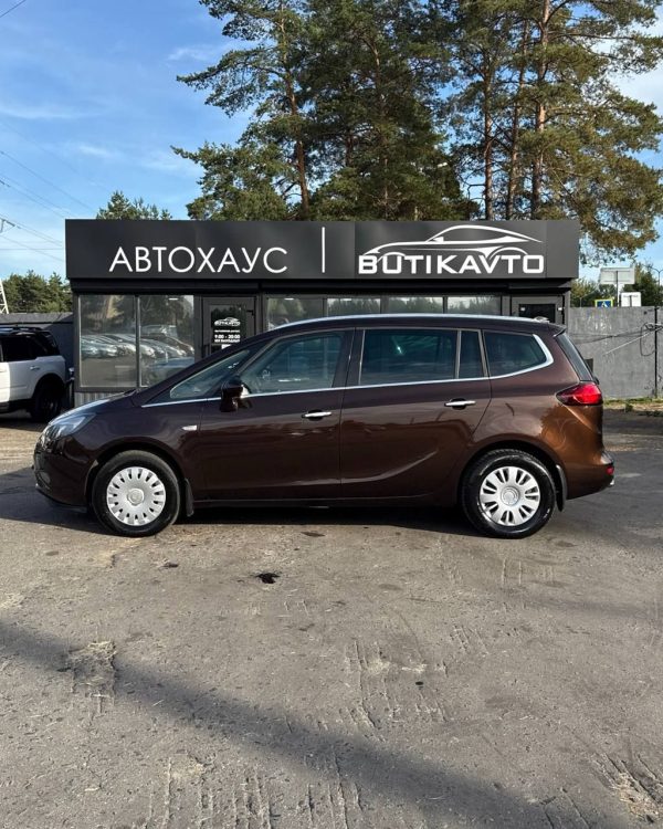 Opel Zafira C - Image 15